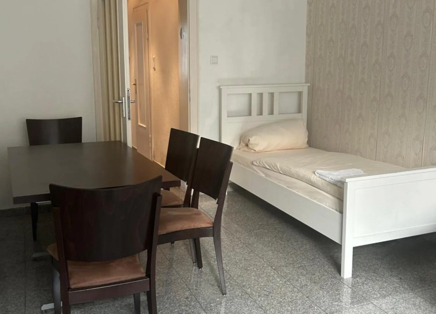 Hannover Core Comfort 0*,  Germany